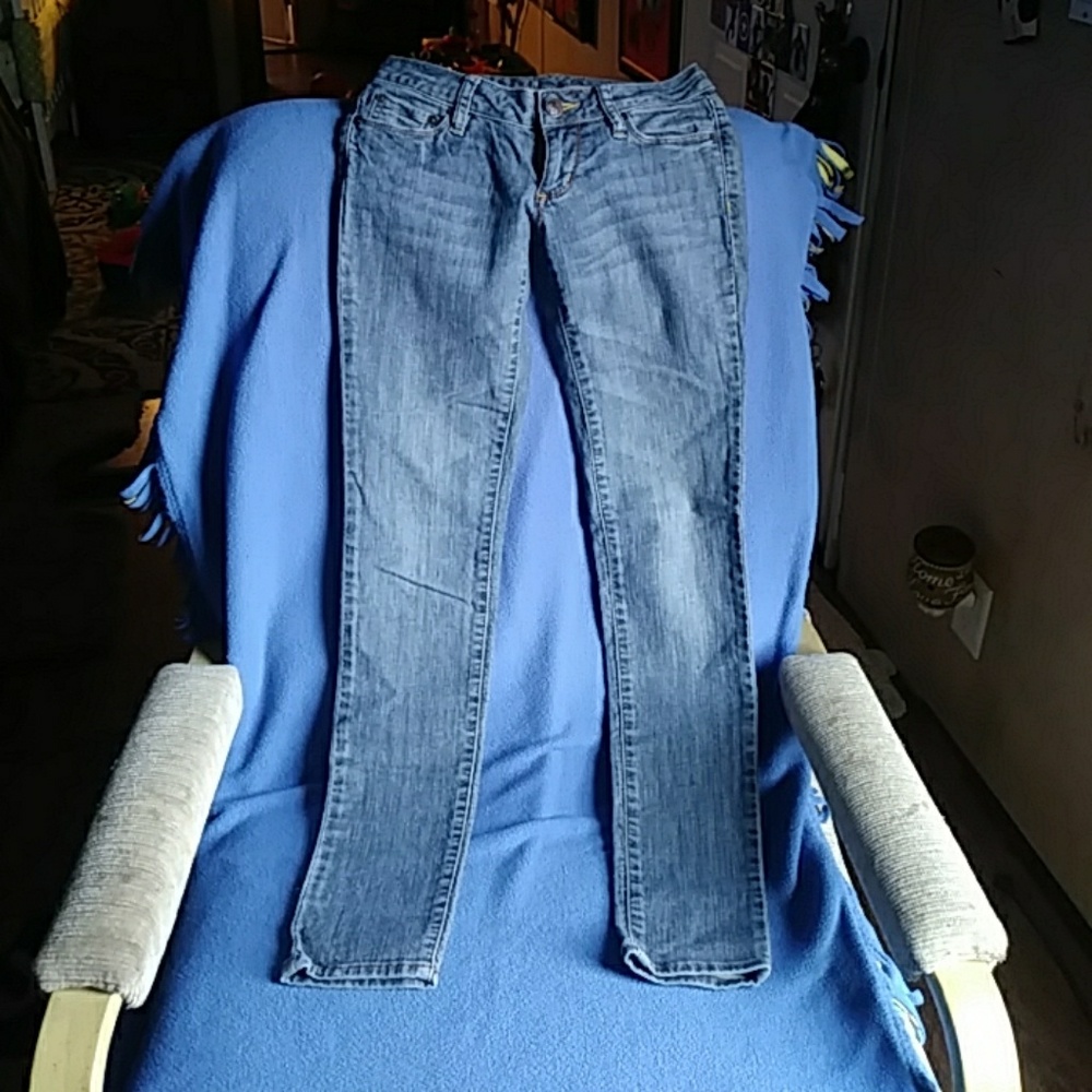 Bullhead skinny jeans